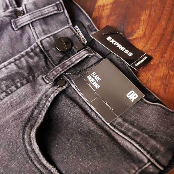 EXPRESS HIGH WAISTED FLARE JEANS - Picture 6 of 9